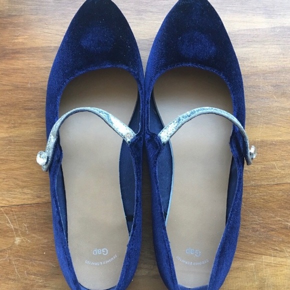 GAP Shoes - COPY - Gap Blue velvet flats size 8